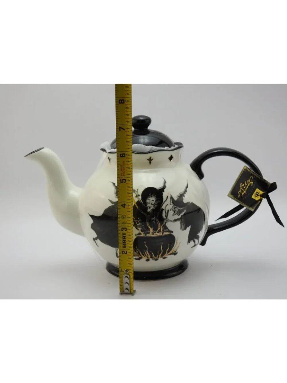 New Potters Studio Halloween Witch Teapot Stoneware  Witches Flying Witch  40oz